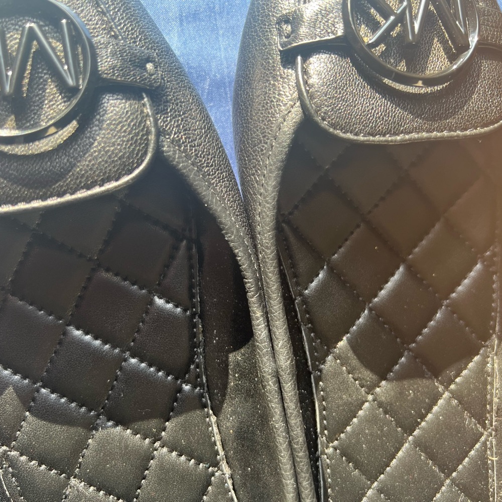 Stylish flats by Michael Kors. Size 10. EXCELLENT condition.